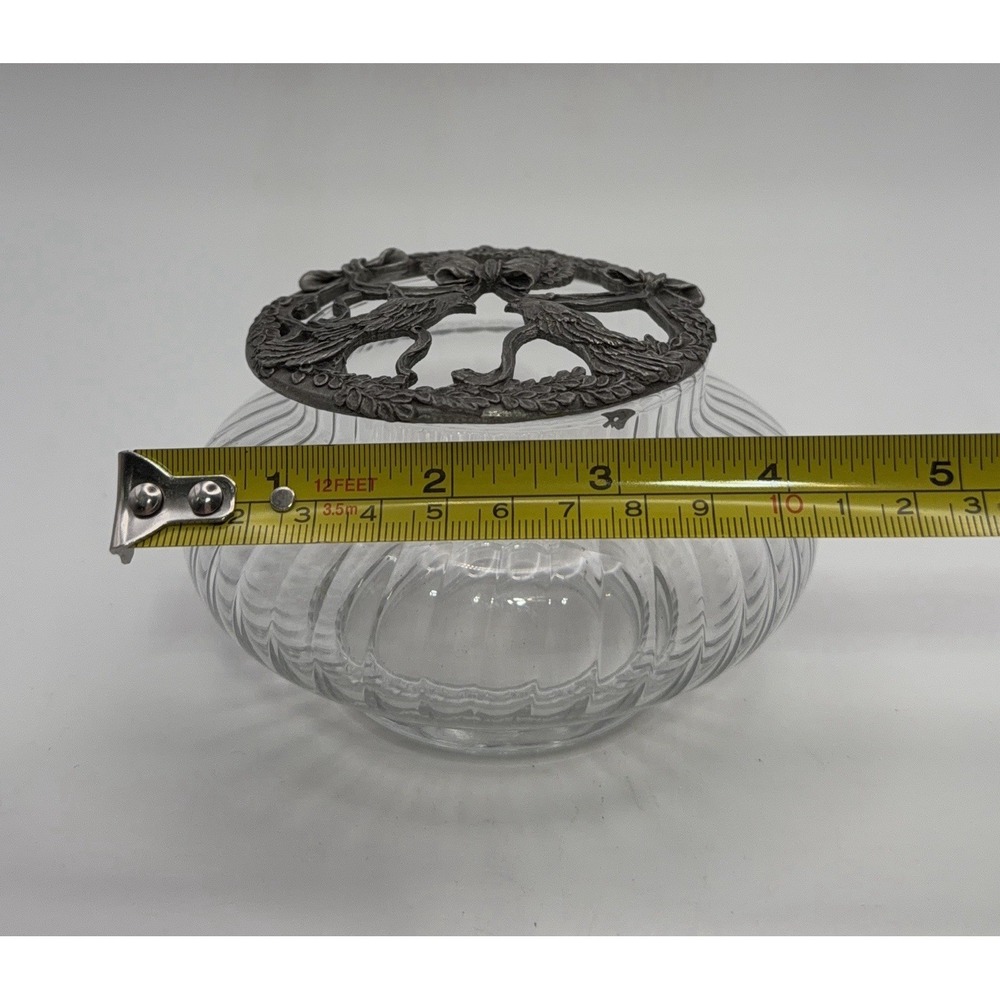 Vintage Pewter & Ribbed Glass Doves Wreath Christmas Potpourri Jar '93 Rawcliffe - Picture 7 of 8